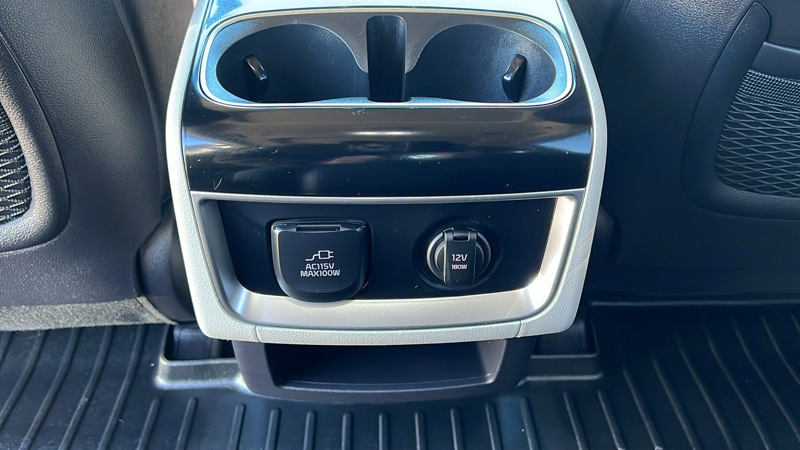 2023 Kia Carnival SX Prestige