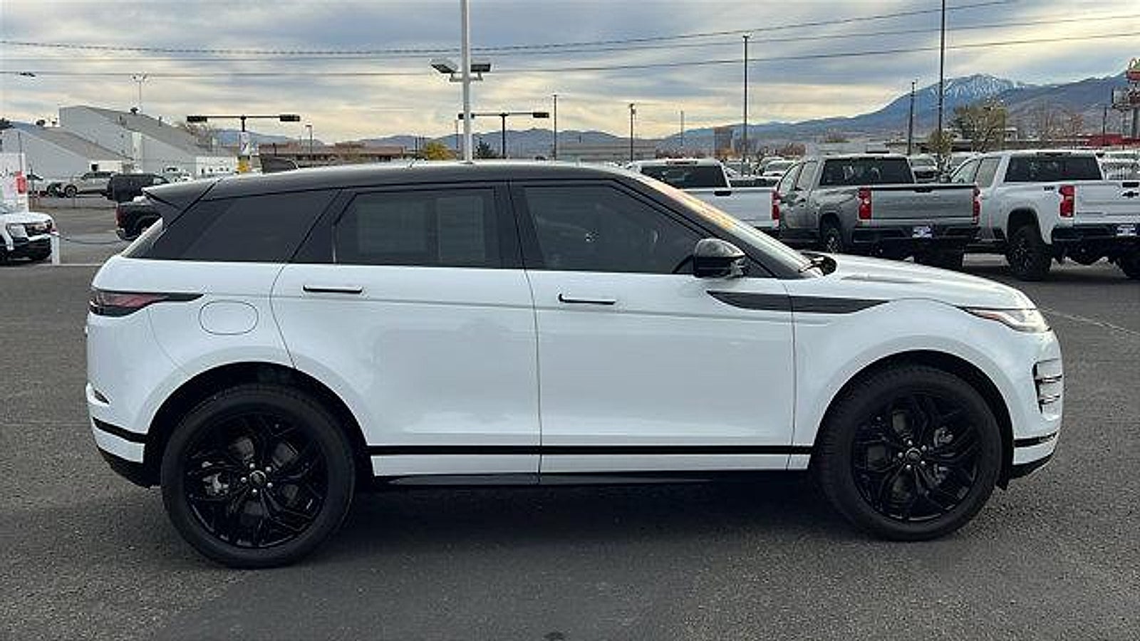 2023 Land Rover Range Rover Evoque R-Dynamic S