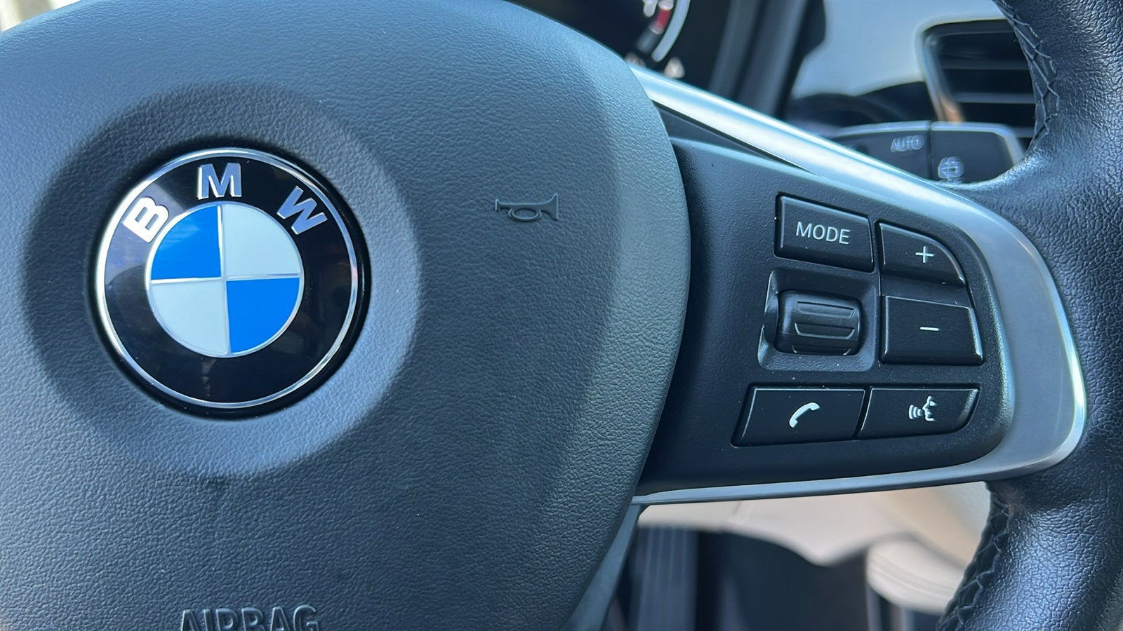 2020 BMW X1 28i - Photo 25