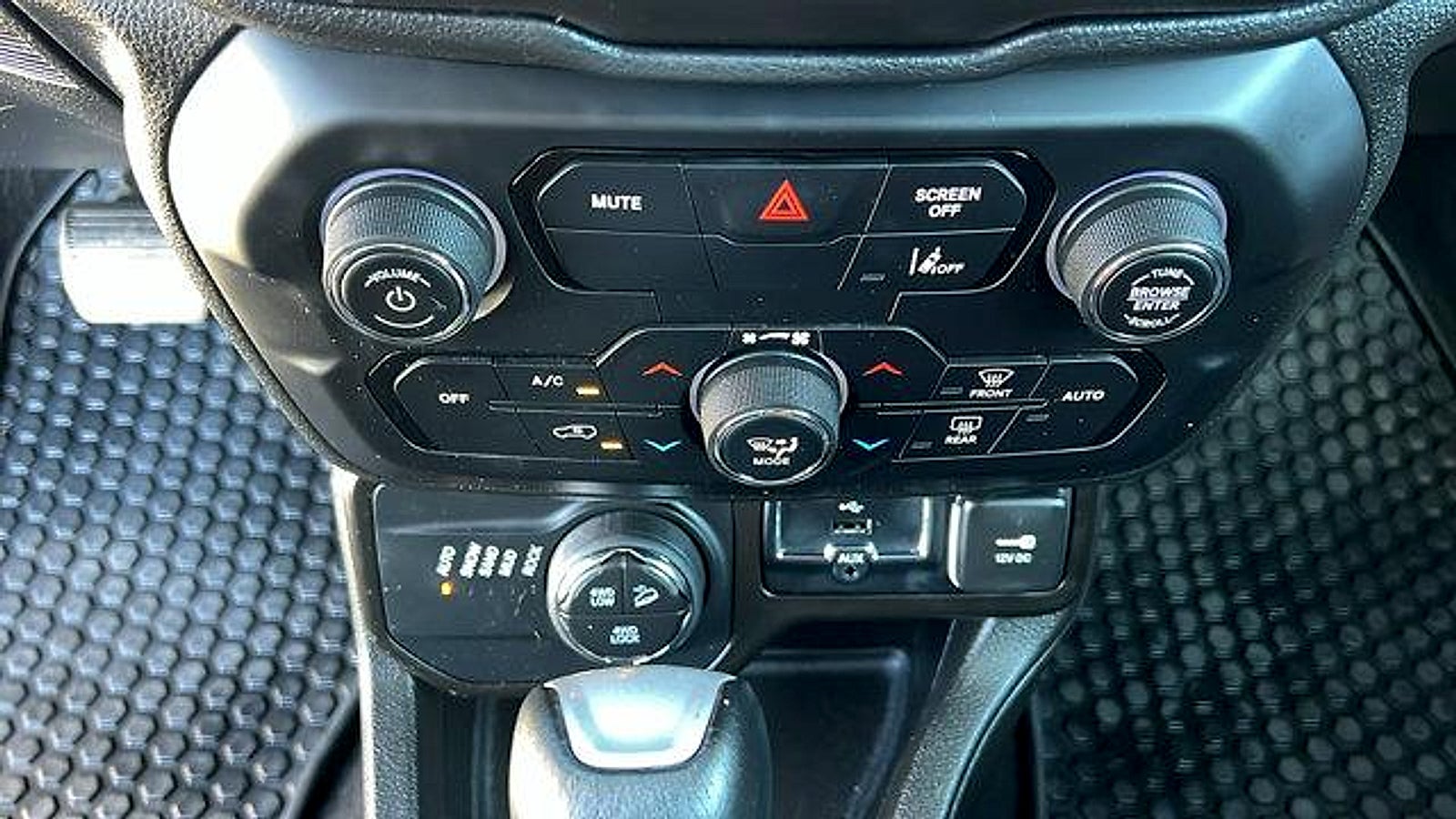 2023 Jeep Renegade Trailhawk